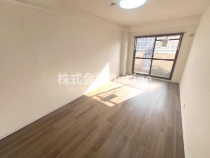 パレーシャル21の洋室