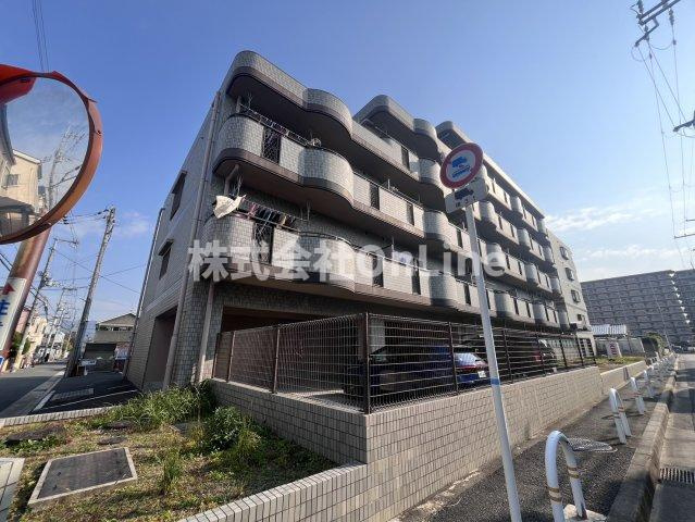 パレーシャル21の外観