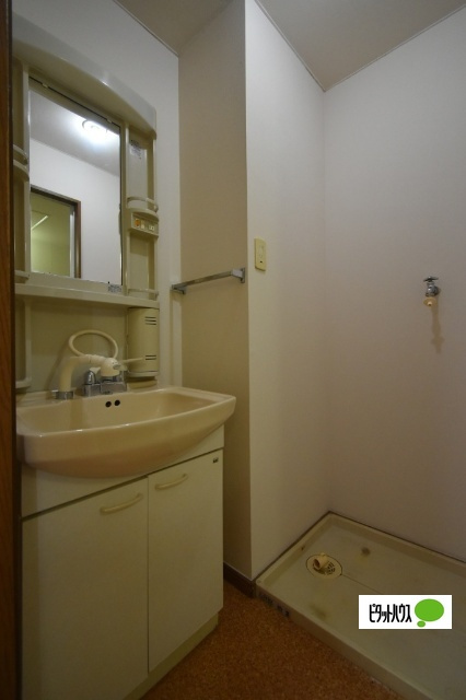 ドルフ天神の洗面所