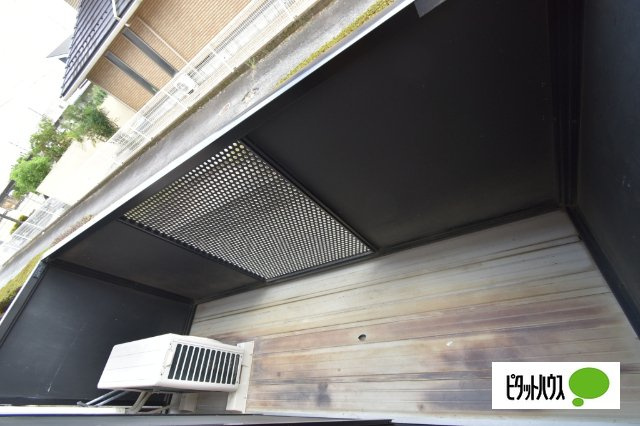 ドルフ天神のバルコニー