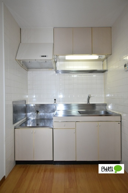 ドルフ天神のキッチン