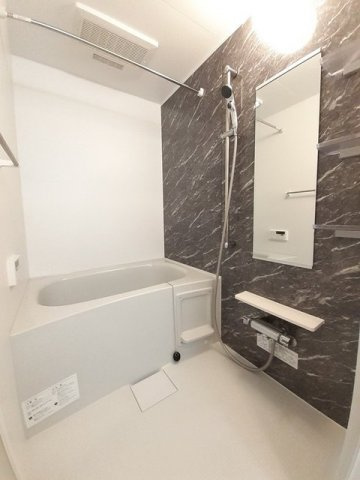 ツインズグレース　Ａの浴室