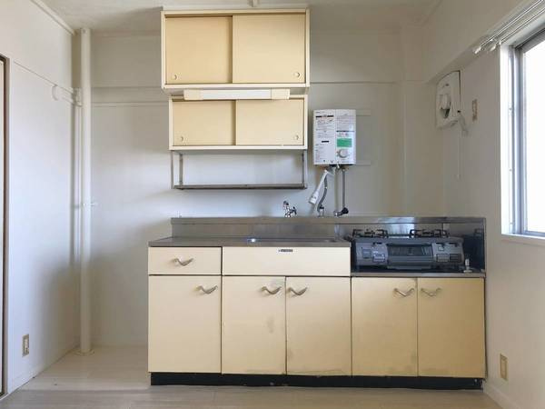 ビレッジハウス寺尾2号棟のキッチン|ビレッジハウスの同一物件・同一タイプの間取りの写真です