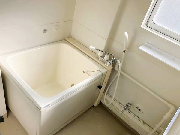 ビレッジハウス寺尾2号棟の浴室|ビレッジハウスの同一物件・同一タイプの間取りの写真です