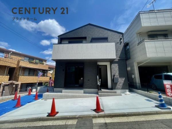 横浜市南区別所６丁目の新築一戸建の前面道路含む現地写真|周辺環境も合わせてご案内させて頂きます！
お気軽にお問い合わせ下さい！