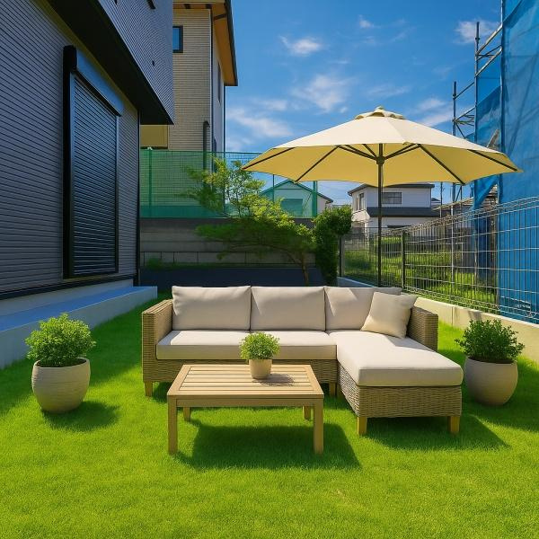 横浜市戸塚区上矢部町の新築一戸建の庭|荷物を置くのもよし！お好きなお花を置いてみるのもよし！
色々な用途で使えるスペースです。
※芝生と家具はCGでの参考レイアウトです。
