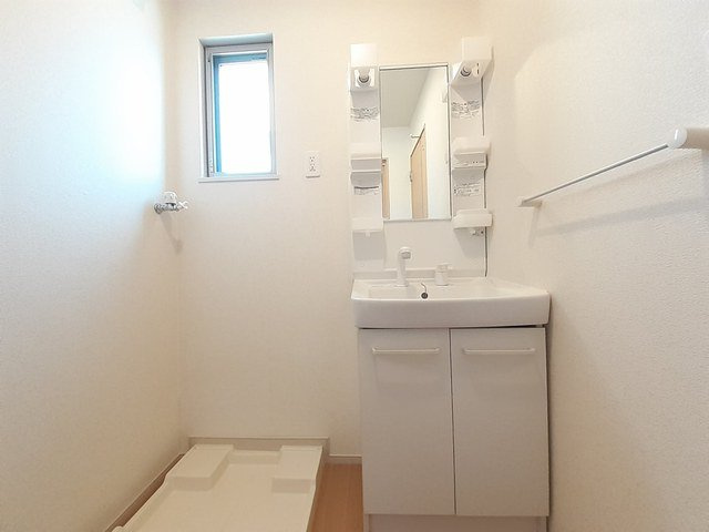 グランＭＩＫＩ手屋の洗面所|スペースが確保できる洗面所です