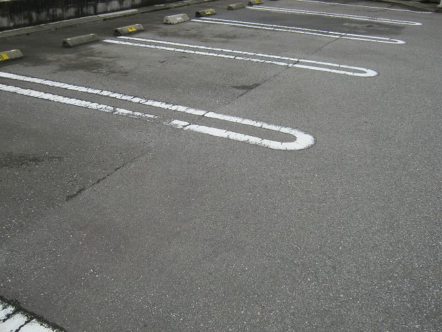 エアリ－　ハウスの駐車場|駐車場完備です