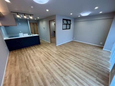 【居間・リビング】 | 草加ガーデンハイツA棟 | ●LDK18.6帖●