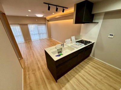 【居間・リビング】 | 草加ガーデンハイツA棟 | ●LDK18.6帖●