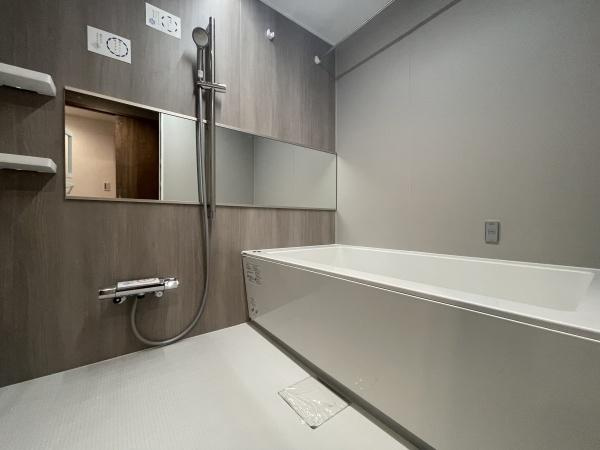 【浴室】 | ガーデンハイツ藤が丘 | ゆったりとお過ごしいただけるバスルームです。心と身体の疲れを癒してくれる安らぎの空間♪