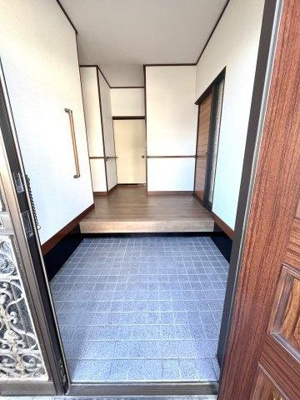 【玄関】 | 米子市中島1丁目　戸建