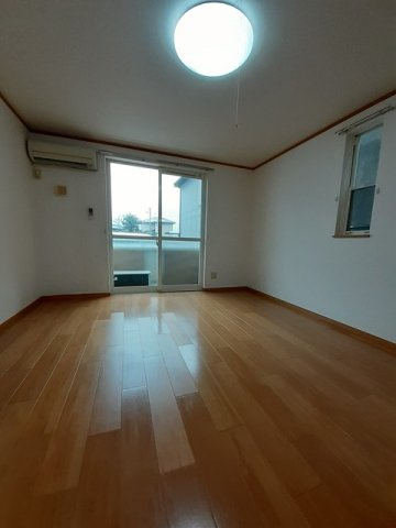 ジュネスの内装