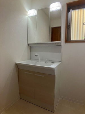 【独立洗面台】 | 旭区下川井町戸建て