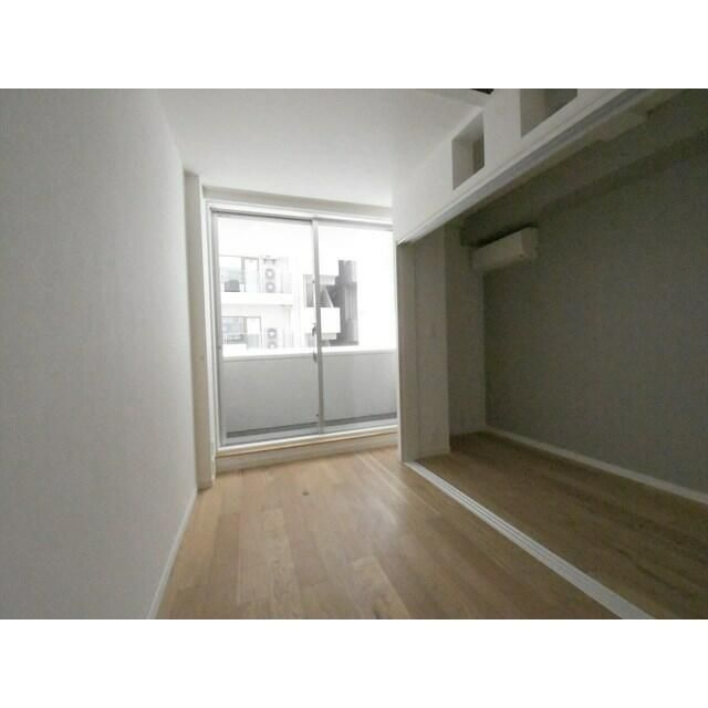 オーパスホームズ芝公園の居間・リビング