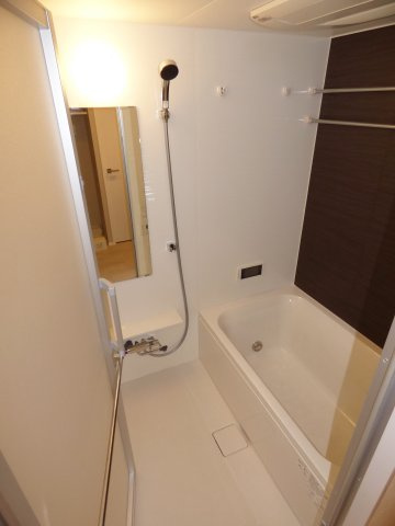 大阪市西区阿波座１丁目の賃貸マンションの浴室