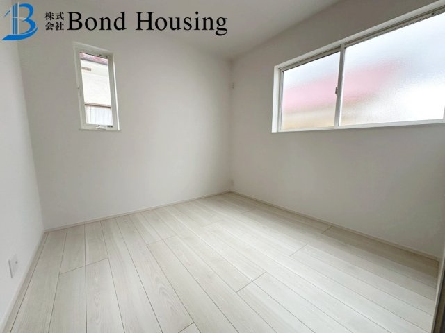 オール電化住宅　大久保町八木　新築限定1棟の洋室