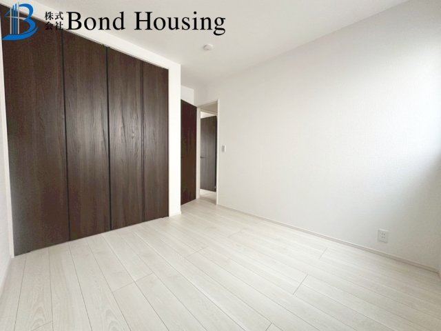 オール電化住宅　大久保町八木　新築限定1棟の洋室