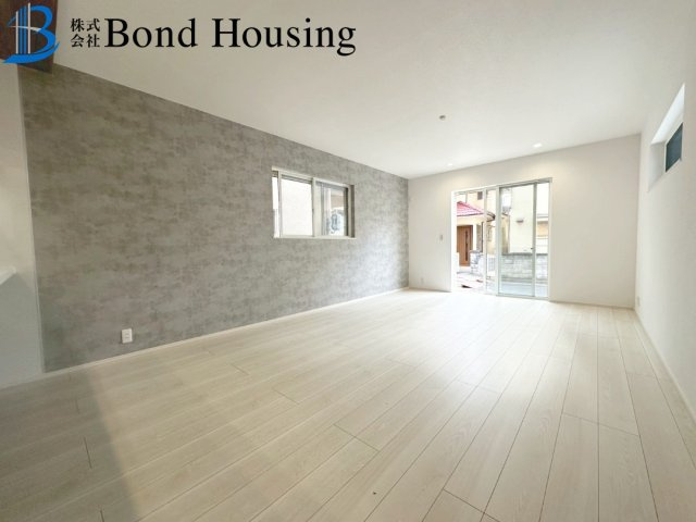 オール電化住宅　大久保町八木　新築限定1棟の居間・リビング