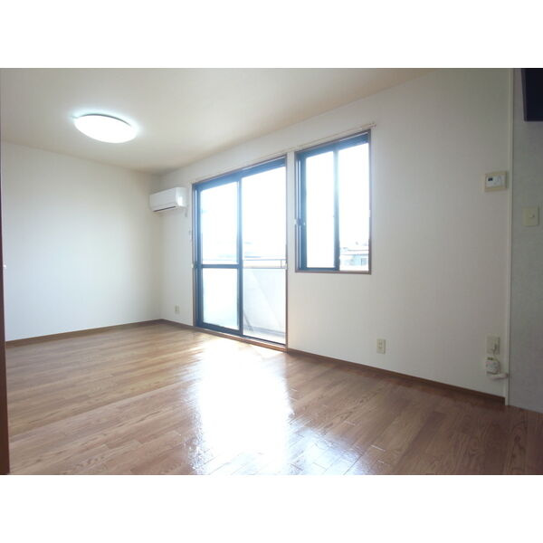 ピアニーフィールドＡ棟の寝室