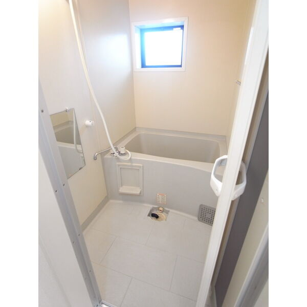 ピアニーフィールドＡ棟の浴室