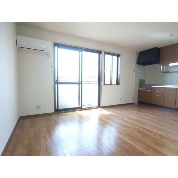 ピアニーフィールドＡ棟の洋室