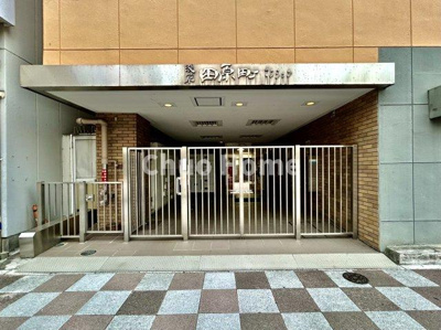 【エントランス】 | 浅草田原町マンション | 【エントランス】マンションのエントランスは、その物件の印象を決める、顔とも言える場所です。毎日通る場所ですからきれいなのが一番です。