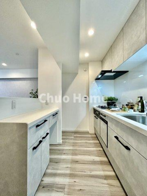 【キッチン】 | 浅草田原町マンション | ワイドで収納豊富なシステムキッチン