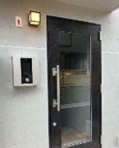 ロータスコート目黒不動前のエントランス