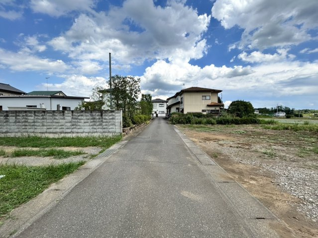 【前面道路含む現地写真】 | 筑西市玉戸　売地 | 閑静な住宅地内です♪