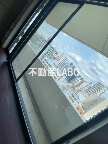 アーデンタワー南堀江のバルコニー