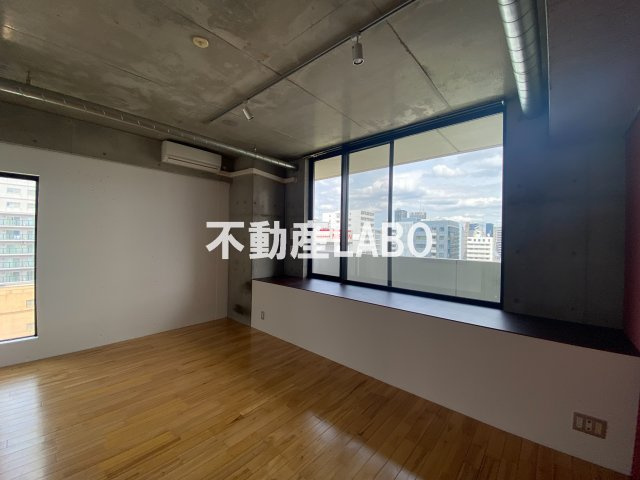 アーデンタワー南堀江の居間・リビング