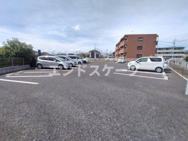 エクシブ高崎の駐車場|高崎、前橋のお部屋探しはエンドスケープまで！お客様の理想お聞かせ下さい♪