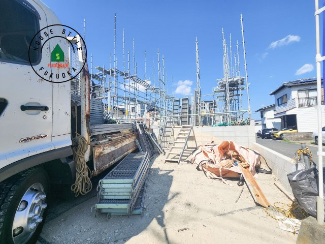 春日市紅葉ケ丘西2丁目第7-2棟（1号棟）の外観|こちらの物件が少しでも気になるようでしたら、お気軽にお問合せください。人生でいちばん大きなお買い物ですので、ゆっくりご見学ください。ネット上の画像と実際の見学では、リアル感がまるで違います。