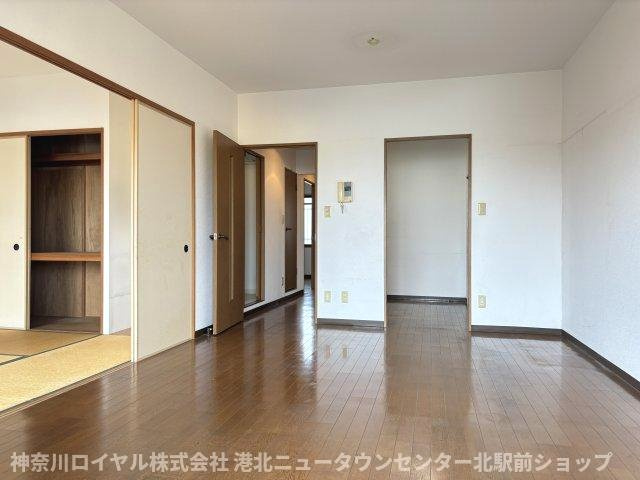 【居間・リビング】