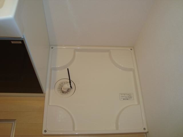 カーサブリランテ櫛原のトイレ|室内洗濯機置き場もあります★