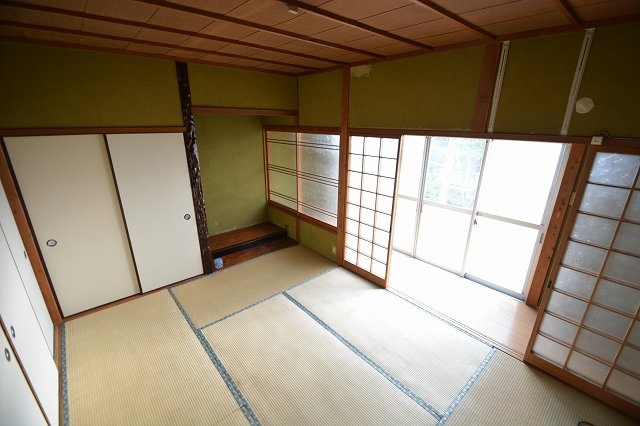 白浜町神田貸戸建の和室