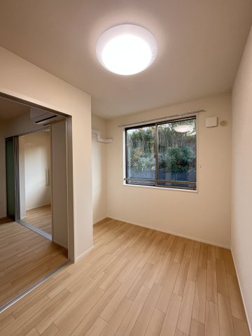 ベントルナータの玄関|床材が異なります（イメージ）