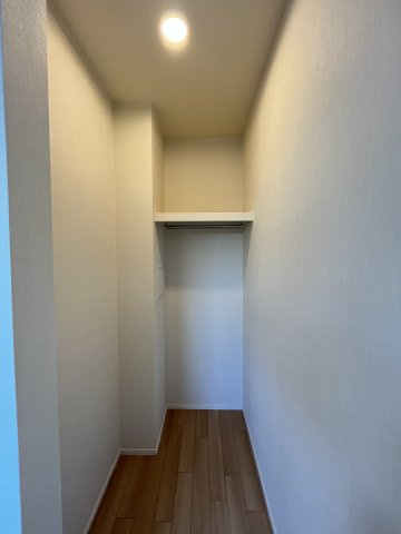 ベントルナータの内装|床材が異なります（イメージ）