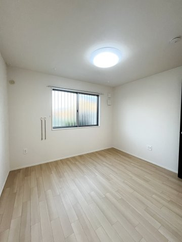 ベントルナータの洋室