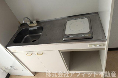 【キッチン】 | Yマンション | IHクッキングヒーター付き　※左右反転イメージ