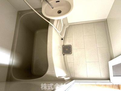 【浴室】 | Yマンション | ※左右反転イメージ