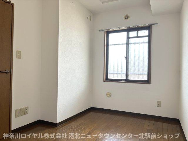 【寝室】