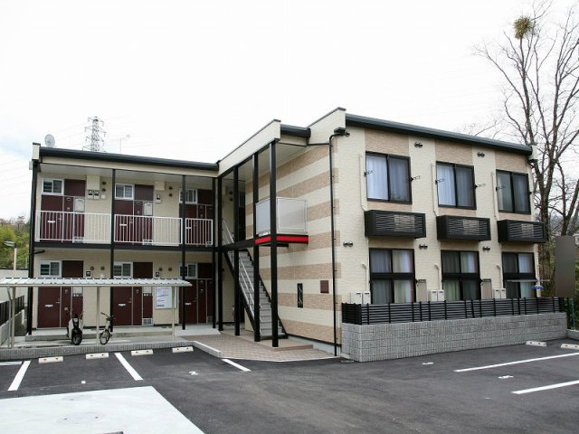 レオパレスウチダ７号館の外観|外観もきれいです