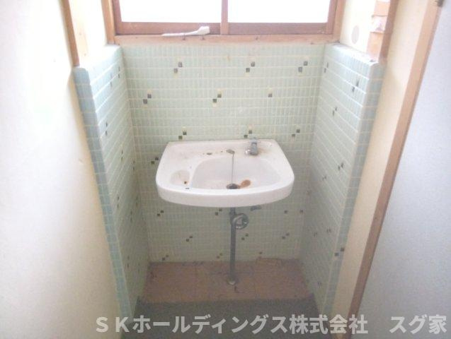 綾部市物部町古民家の洗面所