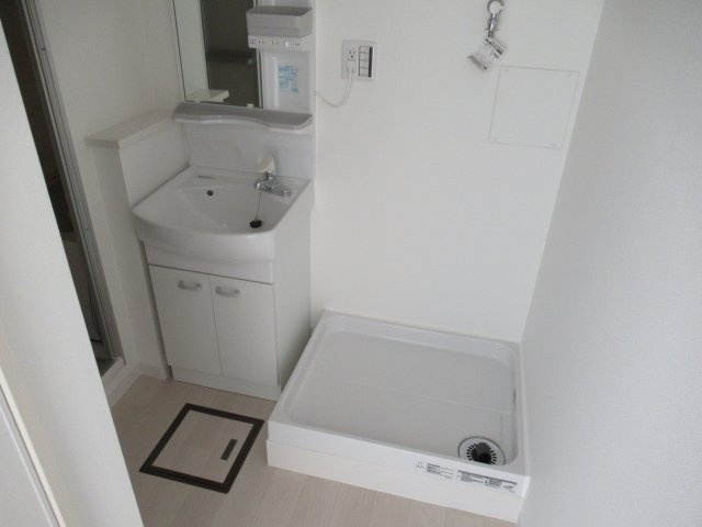 新長田駅前１ＬＤＫの洗面所|スペースが確保できる洗面所です