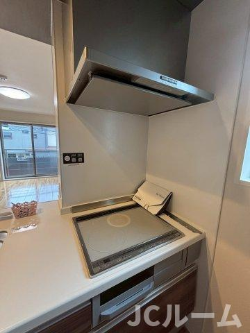 柏崎市松美１丁目のアパートのキッチン