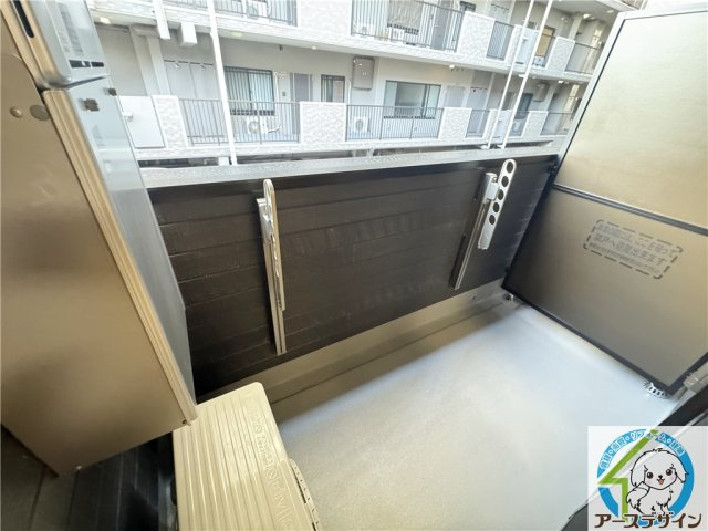 ヴィヴァレス松ノ内のバルコニー