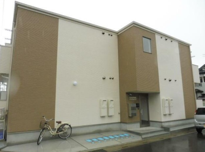 ヴェルト春日部のエントランス