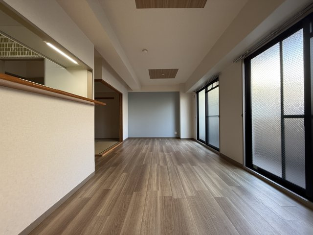 アルティジア・レジデンス緑地の居間・リビング